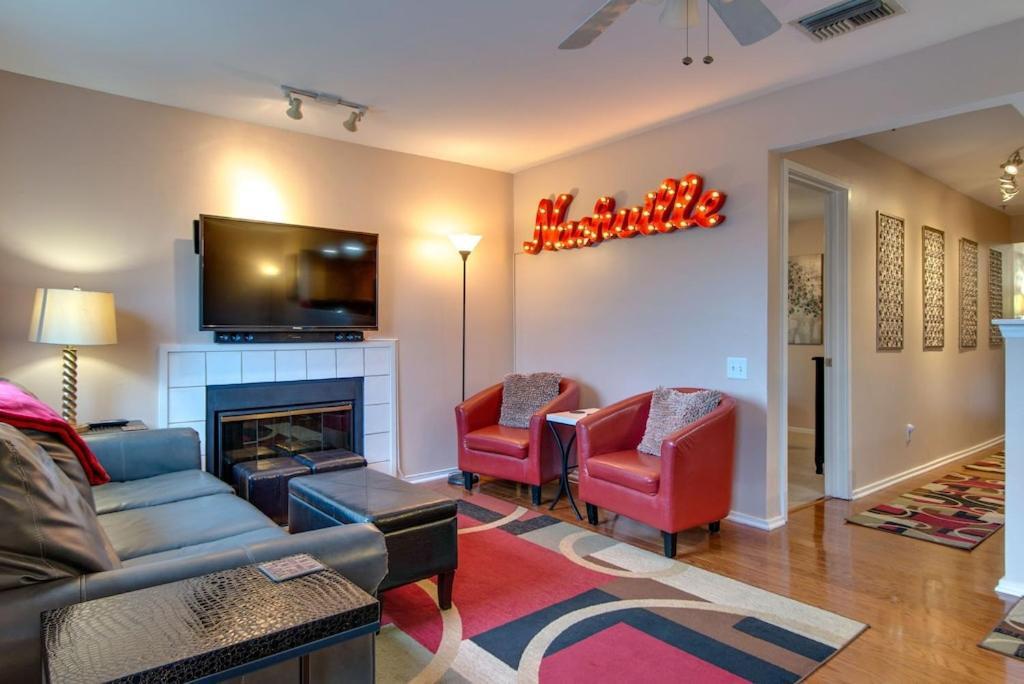 Heart Of Downtown/Walk To Broadway & The Action/Bars/Music Venues/Honky Tonks! Apartment Nashville Exterior photo