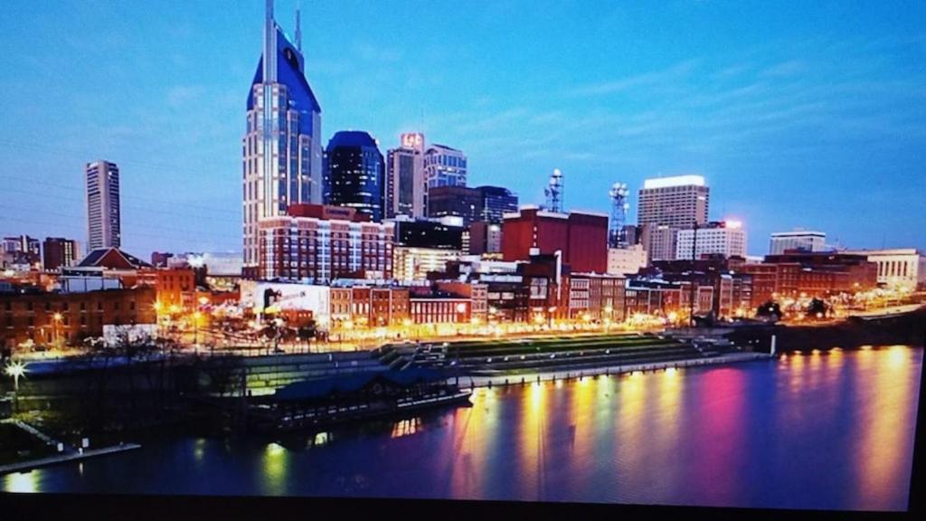 Heart Of Downtown/Walk To Broadway & The Action/Bars/Music Venues/Honky Tonks! Apartment Nashville Exterior photo