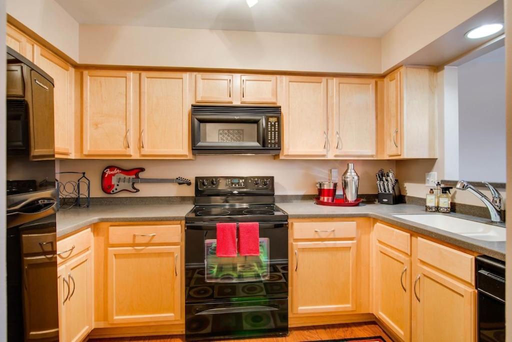 Heart Of Downtown/Walk To Broadway & The Action/Bars/Music Venues/Honky Tonks! Apartment Nashville Exterior photo